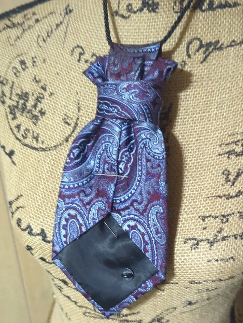 Purple Paisley Gothic Pendant Tie Necklace - Unbranded
